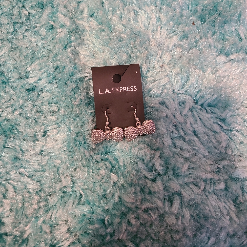 Silver Bow Earrings